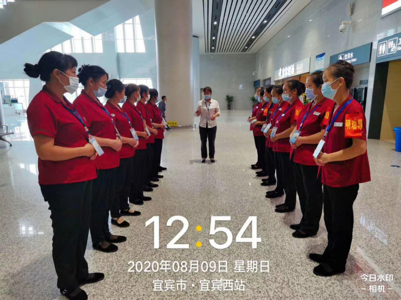 高鐵保潔服務(wù)——宜賓火車(chē)站